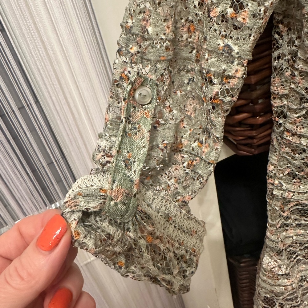 American Rag Silver Lace Top - Picture 10 of 15